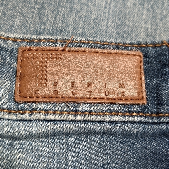 Tinseltown Denim Distressed Shorts Junior's Size 9 - Picture 5 of 9